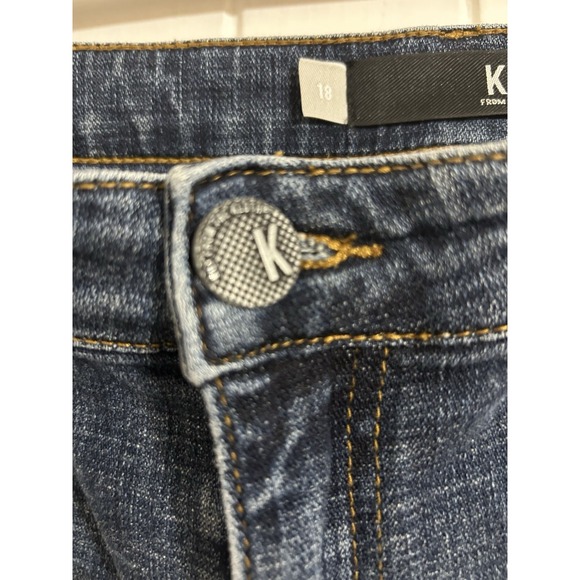 Kut From The Kloth Women's Catherine Crop Straight Leg Jeans Size 18 - Picture 3 of 12